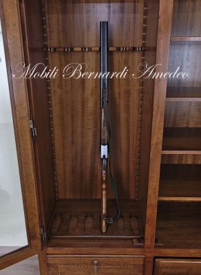 Classic style rifle display cabinet, Italian artisan product